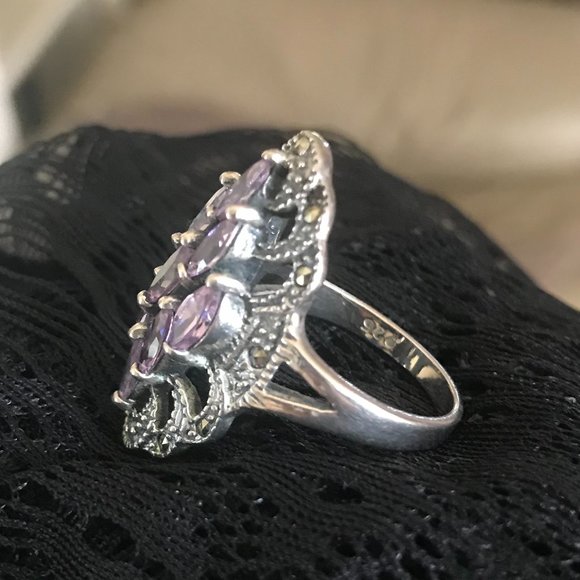 Vintage Sterling & Marcasite Bracelet and Ring Set - Picture 4 of 9